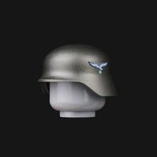 Lade das Bild in den Galerie-Viewer, WW2 Luftwaffe Stahlhelm