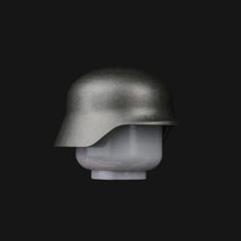 Lade das Bild in den Galerie-Viewer, WW2 Luftwaffe Stahlhelm