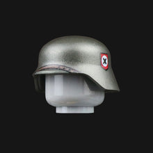 Load image into Gallery viewer, WW2 //-Stahlhelm + Chinstrap