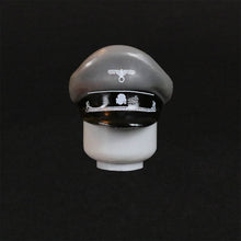 Lade das Bild in den Galerie-Viewer, WW2 Deutsche //-Offiziersmütze