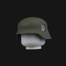 Lade das Bild in den Galerie-Viewer, WW2 Heer Stahlhelm (Lackiert)
