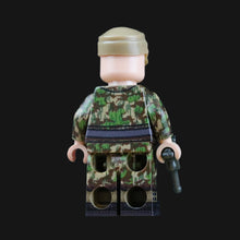 Load image into Gallery viewer, Splitter Full-Fig M44 &quot;Veteran&quot; |LIMITED|
