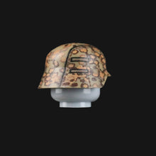 Load image into Gallery viewer, WW2 Eichenlaub-Camo Stahlhelm
