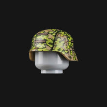 Load image into Gallery viewer, WW2 Eichenlaub-Camo Stahlhelm
