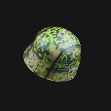 Lade das Bild in den Galerie-Viewer, WW2 Eichenlaub-Camo Stahlhelm

